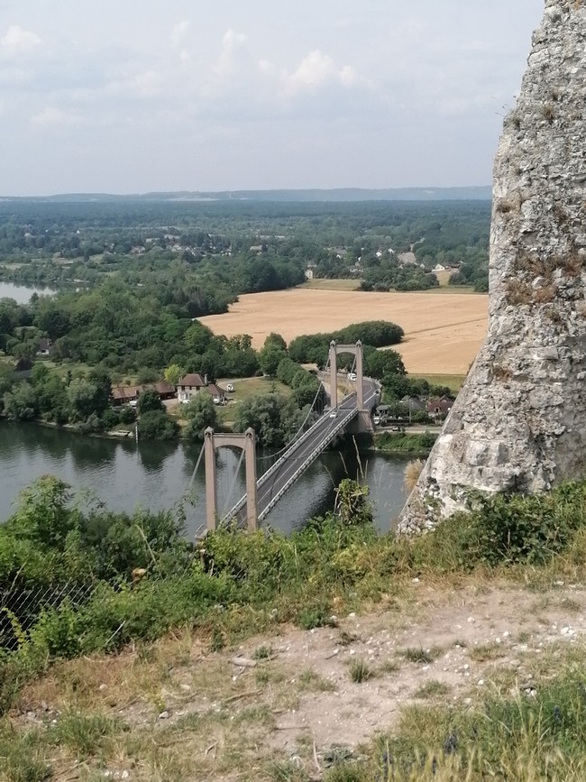 Le pont suspendu des Andelys